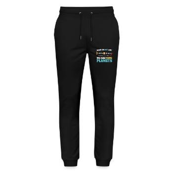 PLUTO - NEVER FORGET 1930 - 2006 - Stanley/Stella Unisex Bio Jogginghose Mover  - Schwarz - Vorne - Marisol (170cm) & Nik (191cm)
