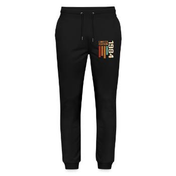 Jahrgang 1984 Retro 1984 Geburtstagsgeschenk - Stanley/Stella Unisex Bio Jogginghose Mover  - Schwarz - Vorne - Marisol (170cm) & Nik (191cm)