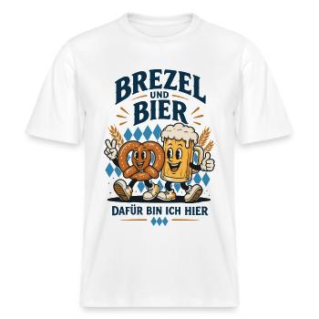 Brezel und Bier Dafür bin ich hier, bayerisch fest -  RELAXED FIT Unisex Organic T-Shirt - Weiß - Vorne - Alina (178cm) & Michal (187cm)