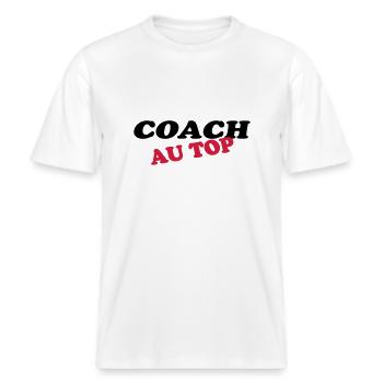 Foot / Coach / Entraineur / Basket / Tennis / Pap -  T-shirt unisexe RELAXED FIT en coton bio - blanc - Devant - Alina (178cm) & Michal (187cm)