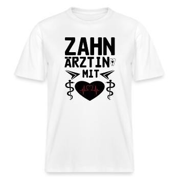 Zahnärztin mit Herz Geschenk -  RELAXED FIT Unisex Organic T-Shirt - Weiß - Vorne - Alina (178cm) & Michal (187cm)