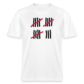 18 years - birthday -  RELAXED FIT Unisex Organic T-Shirt - white - Front - Alina (178cm) & Michal (187cm)