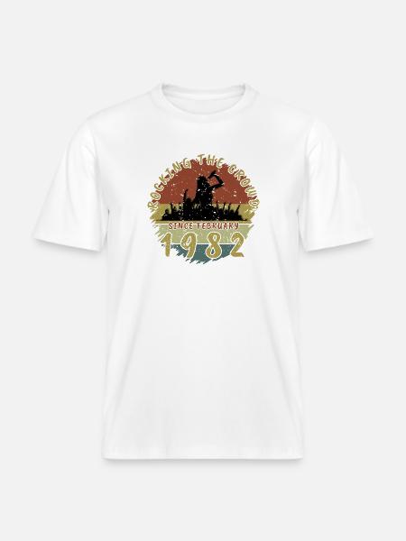 44th Birthday Rocking the crowd SNG 02/1982 -  RELAXED FIT Unisex Organic T-Shirt - white