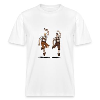 Two Bavarian Lederhosen Men -  RELAXED FIT Unisex Organic T-Shirt - Weiß - Vorne - Alina (178cm) & Michal (187cm)