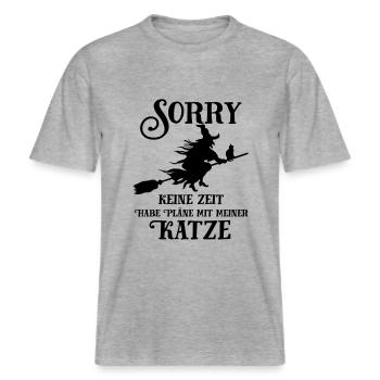 Katze Pläne Hexe -  RELAXED FIT Unisex Organic T-Shirt - Grau meliert - Vorne - Alina (178cm) & Michal (187cm)