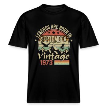 September 1973 Geburtstagsgeschenk September 1973 -  RELAXED FIT Unisex Organic T-Shirt - Schwarz - Vorne - Alina (178cm) & Michal (187cm)