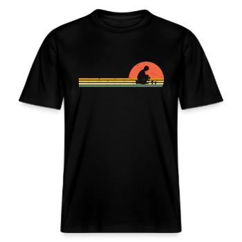 Retro Pilzsammler Vintage Pilzjäger Pilze sammeln -  RELAXED FIT Unisex Organic T-Shirt - Schwarz - Vorne - Alina (178cm) & Michal (187cm)