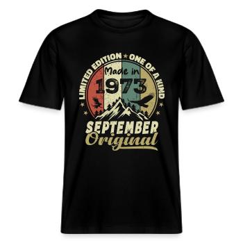1973 - Im September 1973 wurden die Legenden geboren -  RELAXED FIT Unisex Organic T-Shirt - Schwarz - Vorne - Alina (178cm) & Michal (187cm)