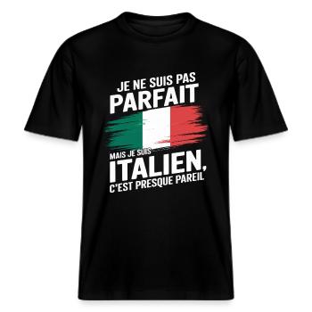 Je Ne Suis Pas Parfait Mais Italien Humour Cadeau -  T-shirt unisexe RELAXED FIT en coton bio - noir - Devant - Alina (178cm) & Michal (187cm)