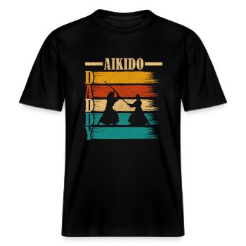 Aikido Daddy -  Økologisk unisex T-shirt RELAXED FIT - sort - Foran - Alina (178cm) & Michal (187cm)