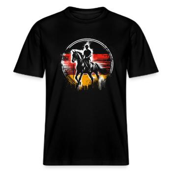 Deutschland-reitwettbewerbstrainer -  RELAXED FIT Unisex Organic T-Shirt - Schwarz - Vorne - Alina (178cm) & Michal (187cm)