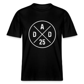 Dad 25 Grunge Baby Vatertag Papa 2025 Geschenk -  RELAXED FIT Unisex Organic T-Shirt - Schwarz - Vorne - Alina (178cm) & Michal (187cm)