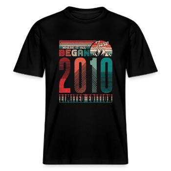 Geburtstag 2010 Jahrgang Juni Retro Geschenk -  RELAXED FIT Unisex Organic T-Shirt - Schwarz - Vorne - Alina (178cm) & Michal (187cm)