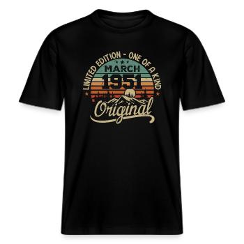 Original März 1951 Geburtstagsgeschenk März 1951 - -  RELAXED FIT Unisex Organic T-Shirt - Schwarz - Vorne - Alina (178cm) & Michal (187cm)