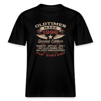 30. Geburtstag Oldtimer März Jahrgang 1996 -  RELAXED FIT Unisex Organic T-Shirt - Schwarz - Vorne - Alina (178cm) & Michal (187cm)