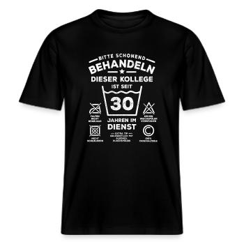 30 Jahre Dienst - Schonend behandeln - Kollege -  RELAXED FIT Unisex Organic T-Shirt - Schwarz - Vorne - Alina (178cm) & Michal (187cm)