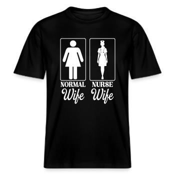 Wife Gift Nurse Wife -  RELAXED FIT Unisex Organic T-Shirt - black - Front - Alina (178cm) & Michal (187cm)