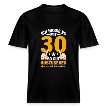 Ich Hasse Es Mit 30 So Gut Auszusehen -  RELAXED FIT Unisex Organic T-Shirt - Schwarz - Vorne - Alina (178cm) & Michal (187cm)