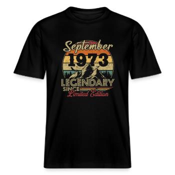 Vintage Retro September 1973 Geburtstagsgeschenk -  RELAXED FIT Unisex Organic T-Shirt - Schwarz - Vorne - Alina (178cm) & Michal (187cm)
