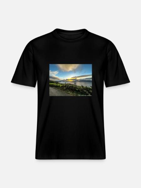 An Irish Sunset -  RELAXED FIT Unisex Organic T-Shirt - black