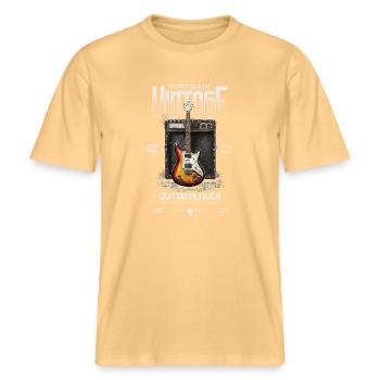 I'm Not Old I'm Vintage Retro 1994 Guitar Player -  RELAXED FIT Unisex Organic T-Shirt - washed yellow - Front - Alina (178cm) & Michal (187cm)