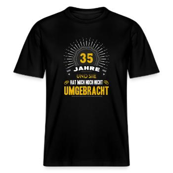 35 Hochzeitstag Mann 35 Jahre Ehe Leinwandhochzeit -  RELAXED FIT Unisex Organic T-Shirt - Schwarz - Vorne - Alina (178cm) & Michal (187cm)