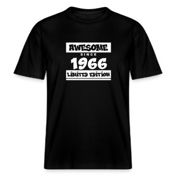 1966 - Jahrgang 1966 - Fantastisch seit 1966 -  RELAXED FIT Unisex Organic T-Shirt - Schwarz - Vorne - Alina (178cm) & Michal (187cm)