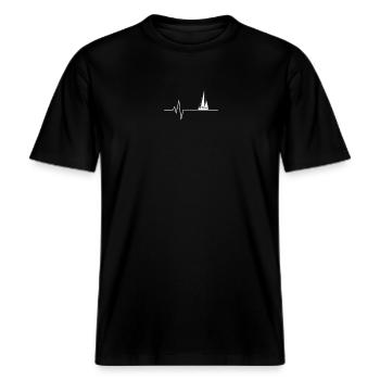 Segelboot Herzschlag Segeln -  RELAXED FIT Unisex Organic T-Shirt - Schwarz - Vorne - Alina (178cm) & Michal (187cm)