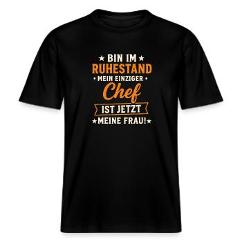Witziges Ruhestand-Chef-Spruchdesign -  RELAXED FIT Unisex Organic T-Shirt - Schwarz - Vorne - Alina (178cm) & Michal (187cm)