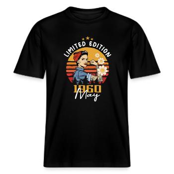 Legendär seit Mai 1960 - Mai 1960 Geburtstag 1960 -  RELAXED FIT Unisex Organic T-Shirt - Schwarz - Vorne - Alina (178cm) & Michal (187cm)