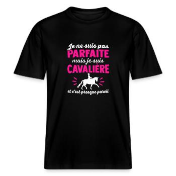 je suis une cavalière -  T-shirt unisexe RELAXED FIT en coton bio - noir - Devant - Alina (178cm) & Michal (187cm)