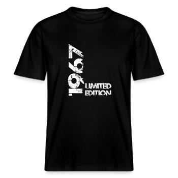 Limited Edition 1967 -  RELAXED FIT Unisex Organic T-Shirt - Schwarz - Vorne - Alina (178cm) & Michal (187cm)