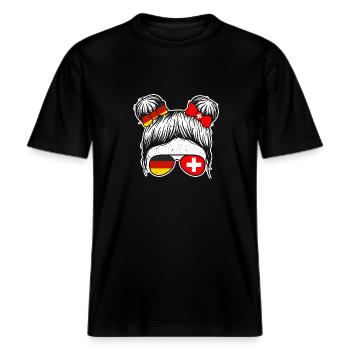 Schweizer Deutschland Schweiz -  RELAXED FIT Unisex Organic T-Shirt - Schwarz - Vorne - Alina (178cm) & Michal (187cm)