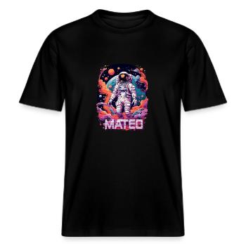 MATEO - Schöner Jungen Name mit coolem Astronaut -  RELAXED FIT Unisex Organic T-Shirt - Schwarz - Vorne - Alina (178cm) & Michal (187cm)