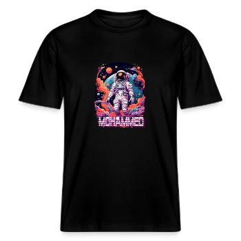 MOHAMMED - Schöner Jungen Name mit & Astronaut -  RELAXED FIT Unisex Organic T-Shirt - Schwarz - Vorne - Alina (178cm) & Michal (187cm)
