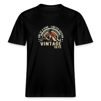 Né en 1975 Vintage 1975 Anniversaire Rétro 1975 -  T-shirt unisexe RELAXED FIT en coton bio - noir - Devant - Alina (178cm) & Michal (187cm)