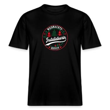 Installateurin Weihnachten Installateur Firma -  RELAXED FIT Unisex Organic T-Shirt - Schwarz - Vorne - Alina (178cm) & Michal (187cm)