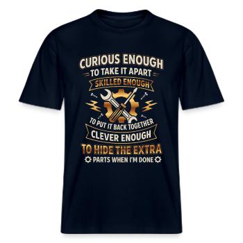 Curious enough to take it apart skilled enough... -  RELAXED FIT Unisex Organic T-Shirt - Navy - Vorne - Alina (178cm) & Michal (187cm)