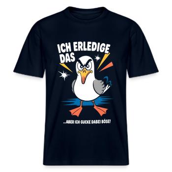 Lustiger Spruch Arbeit Büro Job Möwe -  RELAXED FIT Unisex Organic T-Shirt - Navy - Vorne - Alina (178cm) & Michal (187cm)