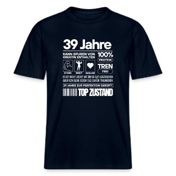39 Jahre und im Top Zustand -  RELAXED FIT Unisex Organic T-Shirt - Navy - Vorne - Alina (178cm) & Michal (187cm)