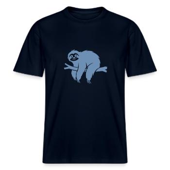 Minimalist sloth relaxing on a branch -  RELAXED FIT Unisex Organic T-Shirt - french navy - Front - Alina (178cm) & Michal (187cm)