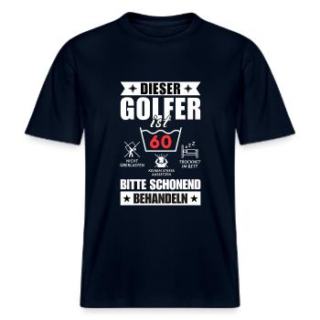 Dieser Golfer ist 60. Schonend behandeln -  RELAXED FIT Unisex Organic T-Shirt - Navy - Vorne - Alina (178cm) & Michal (187cm)