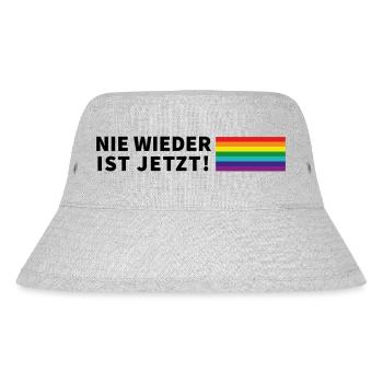 Nie wieder ist jetzt! Schriftzug Pride Flagge - Stanley/Stella recycelter Bucket Hat - Grau meliert - Vorne