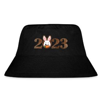 2023 - Jahr des Hasen | Chinesisches Neujahr 2023 - Stanley/Stella recycelter Bucket Hat - Schwarz - Vorne