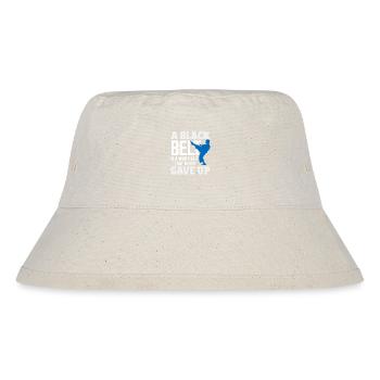 Ein Schwarzgurt ist ein weißer Gurt der nie aufgab - Stanley/Stella recycelter Bucket Hat - Naturweiß - Vorne