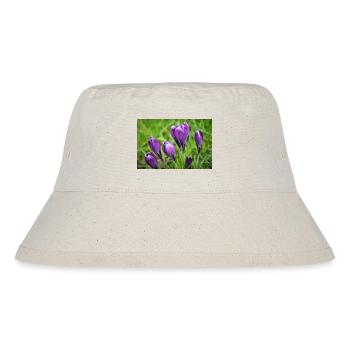 Purple Crocus Cluster im Frühlingsgarten - Stanley/Stella recycelter Bucket Hat - Naturweiß - Vorne