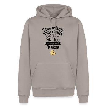 Steuerfachangestellte Trinken Nicht Nur Kaffee... - Männer Premium Bio Hoodie - Taupe - Vorne - Nico (187cm)