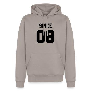 Together since 2008 Paarshirt - Männer Premium Bio Hoodie - Taupe - Vorne - Nico (187cm)