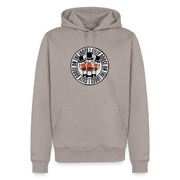 goose on the loose - Männer Premium Bio Hoodie - Taupe - Vorne - Nico (187cm)