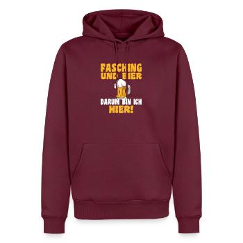 Fasching und Bier, darum bin ich hier! - Männer Premium Bio Hoodie - Burgunderrot - Vorne - Nico (187cm)